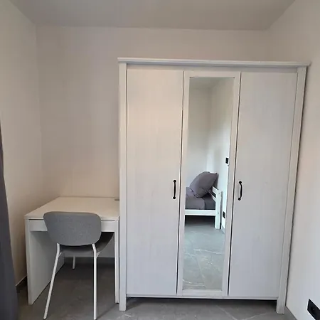 Apartament Flexi Flat Gosselies Providence 12 *