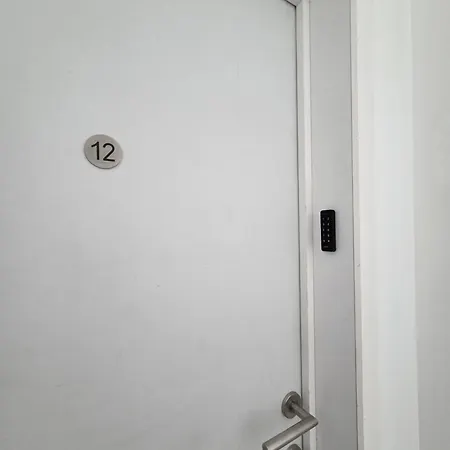 Flexi Flat Gosselies Providence 12 Apartamento Charleroi